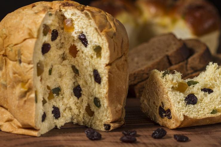 panettone con uvette